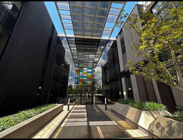 412M² OFFICE TO LET IN BRYANSTON